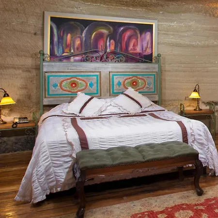 Terra Cave Hotell