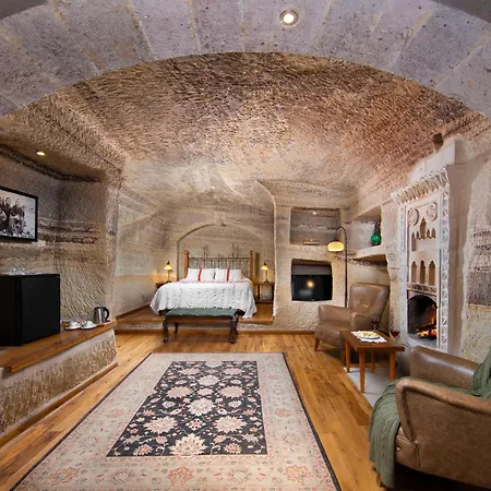 Terra Cave Hotel 2*