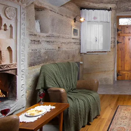 Terra Cave 3* Γκόρεμε