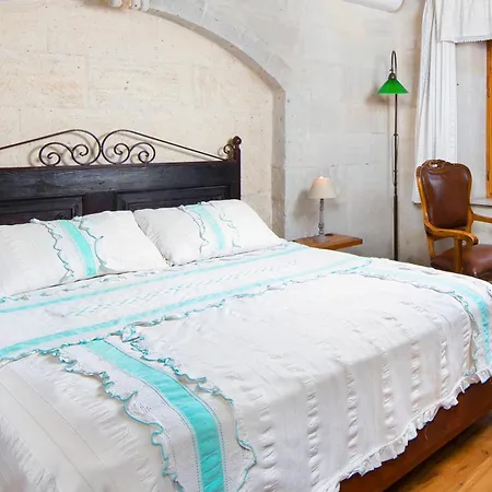 Terra Cave Hotell