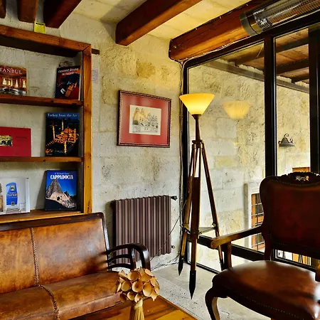 Terra Cave Hotell