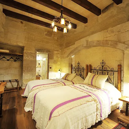 Terra Cave Hotell 3*